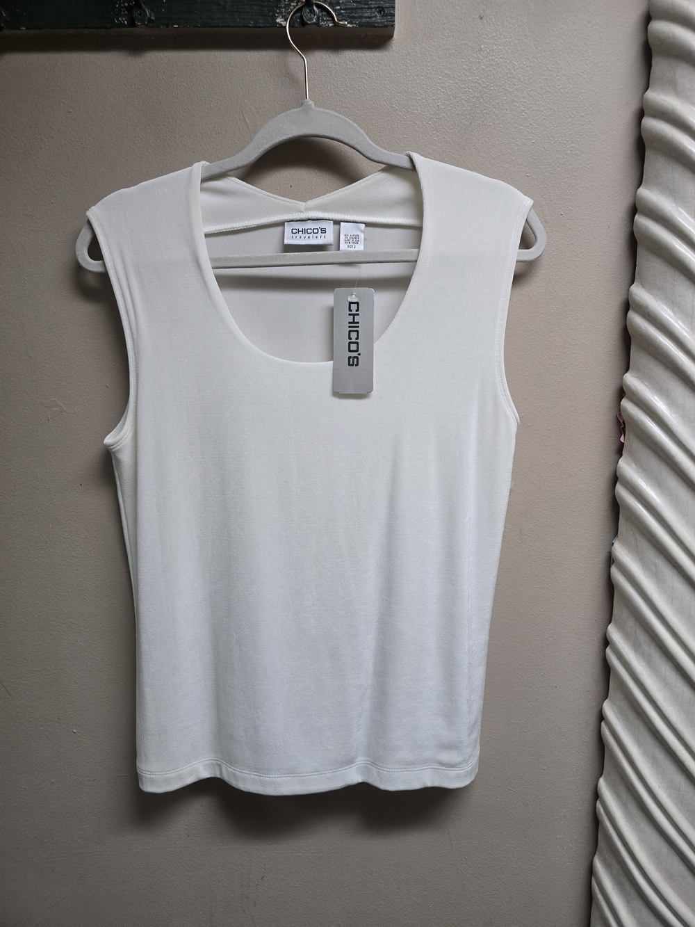 NWT Chico’s Travelers Women’s Tank Top Size 2 White Lined Scoop Neck Sleeveless